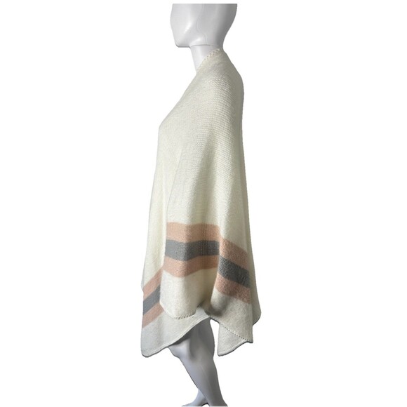 Steve Madden Poncho Shawl Women’s Cozy Knit Sweater Cardigan Wrap - Picture 2 of 5